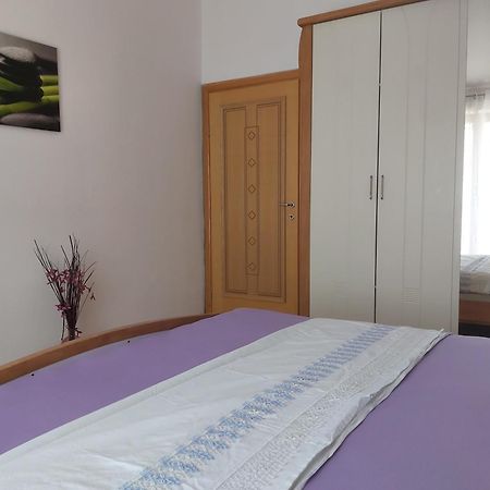 Beautiful Apartment 80 M From The Sea Marusici  Cameră foto